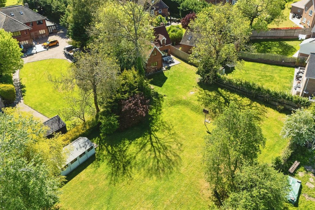 Property photo 2 of 26
