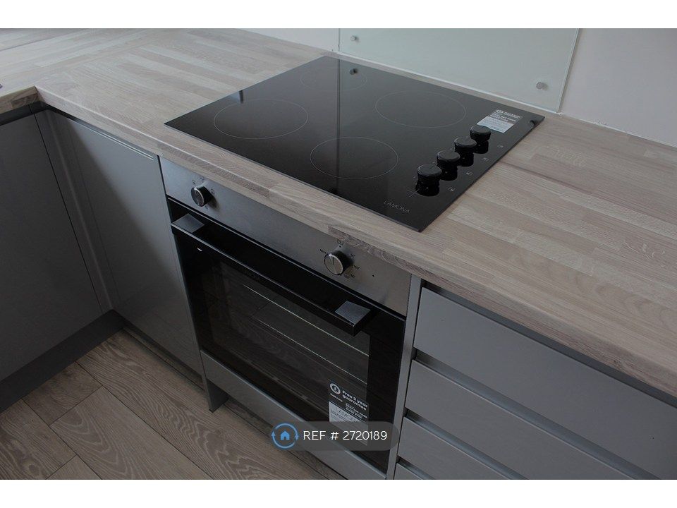 Property photo 2 of 18 Kitchen