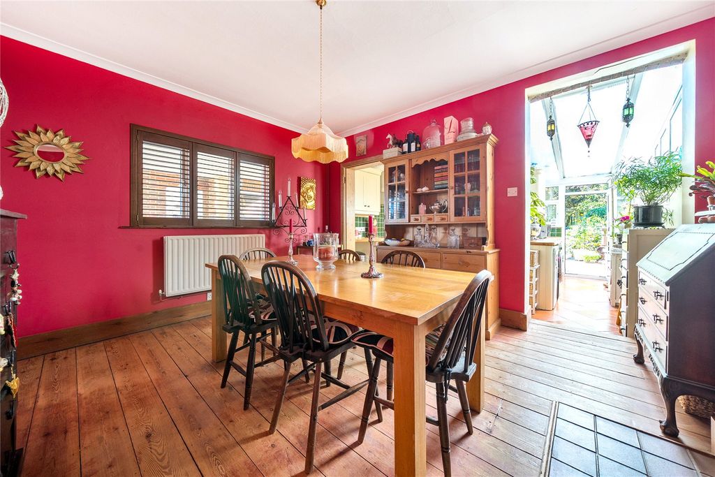 Property photo 2 of 21 Dining Room