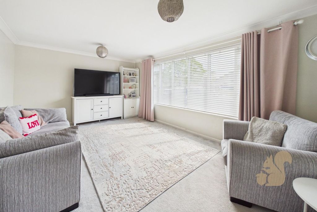 Property photo 2 of 22 Lounge