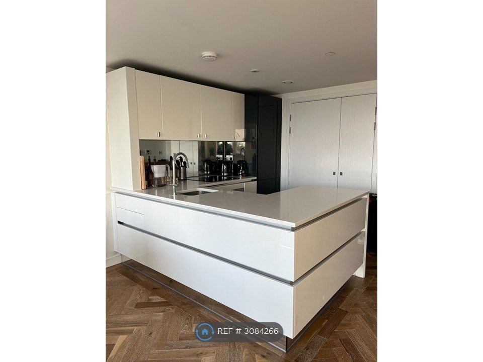 Property photo 2 of 11 Modern Kitchen With Wine Fridge