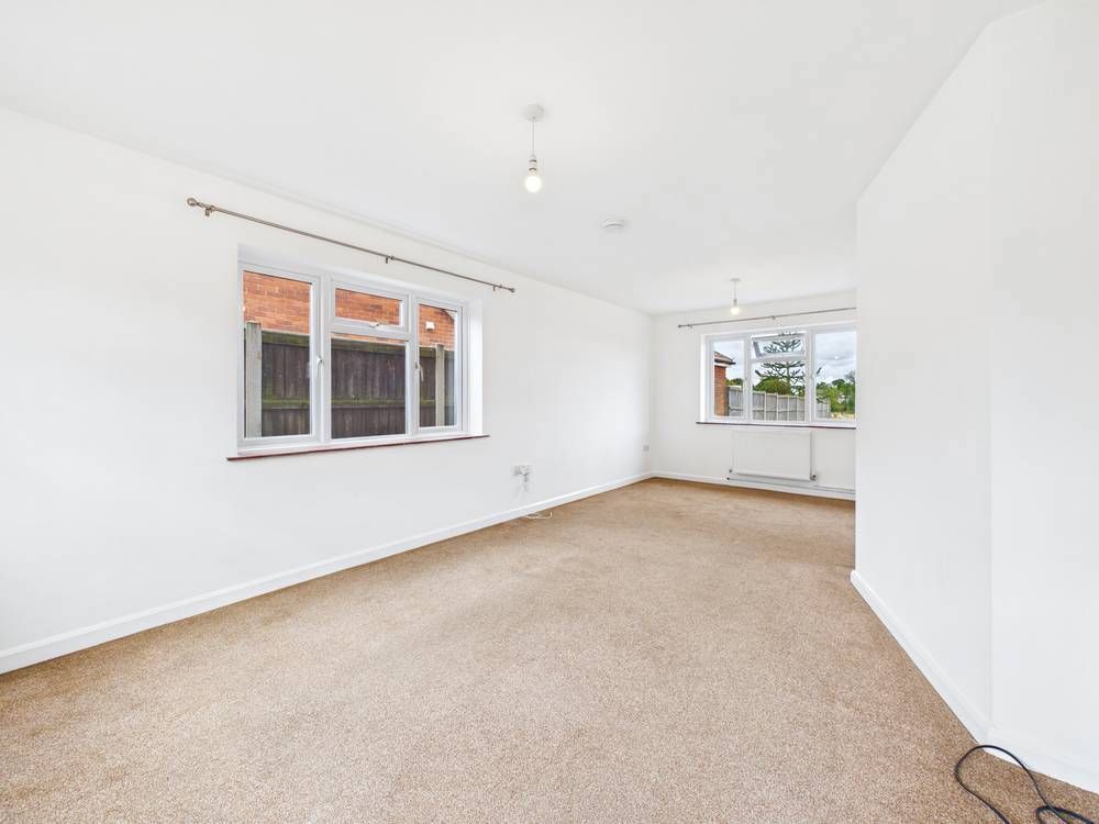 Property photo 3 of 13 Giraffe360-Still004