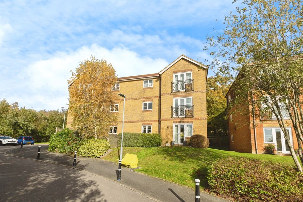 Property photo 1 of 16