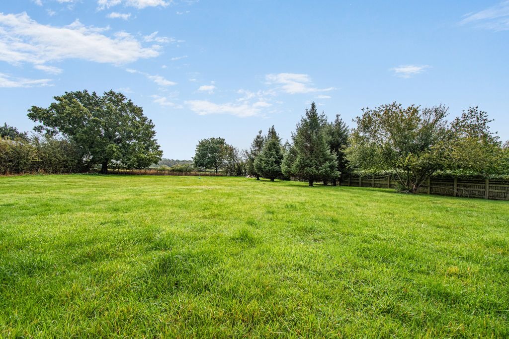 Property photo 3 of 30