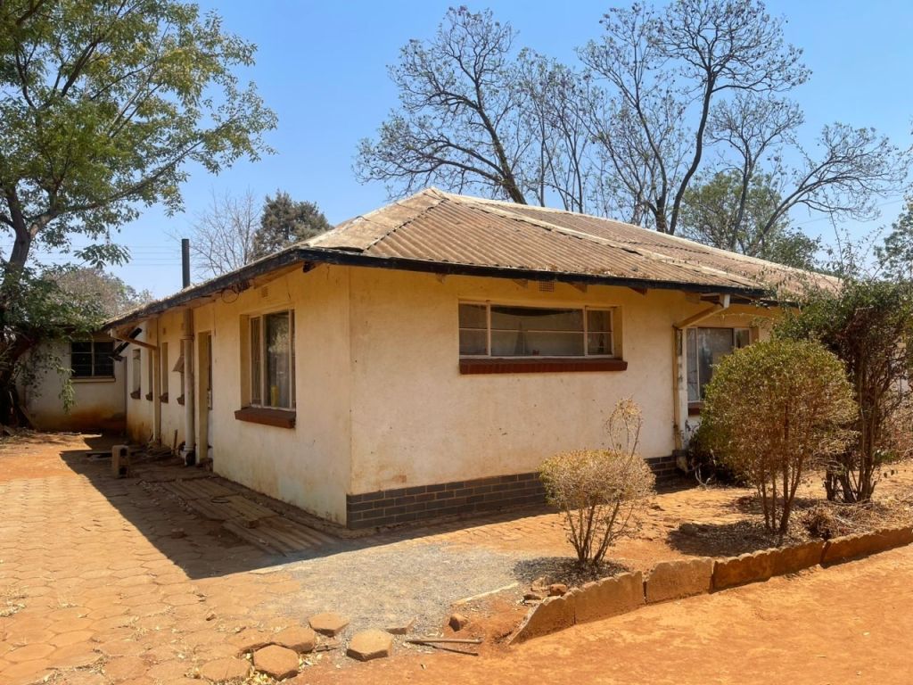 Property photo 3 of 4