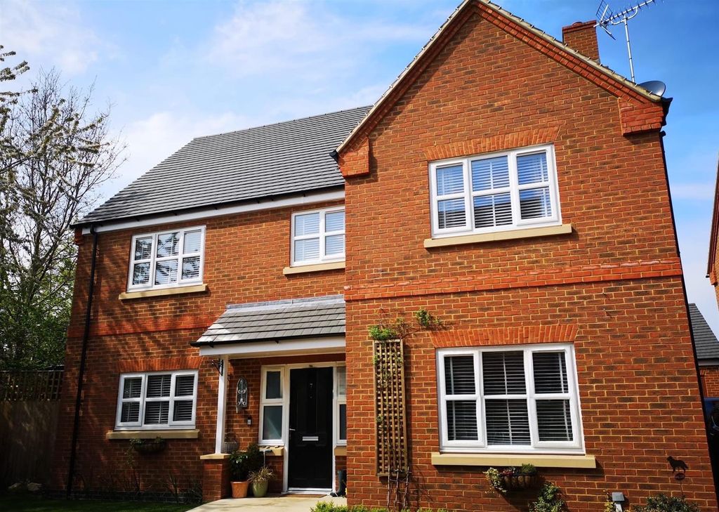 Property photo 1 of 32 F3E60779-c0F7-4A32-9970-09A3A6Ae9Da0.Jpeg