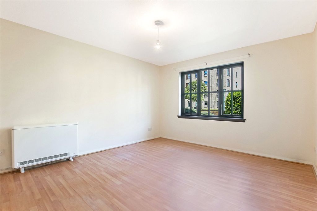 Property photo 2 of 16 Living Room