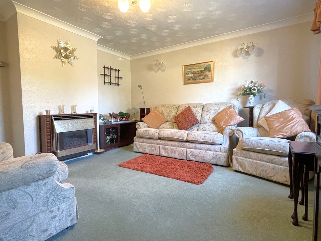 Property photo 2 of 12 Img_5965