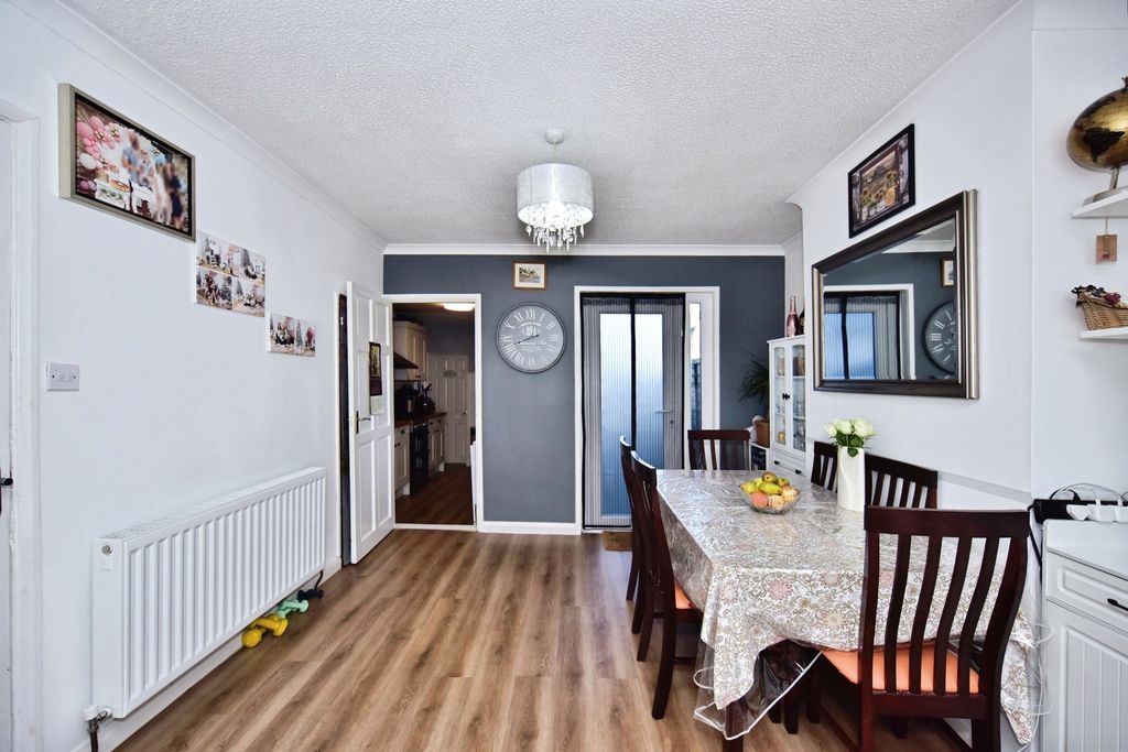 Property photo 3 of 20 Pbox-Img.Jpg