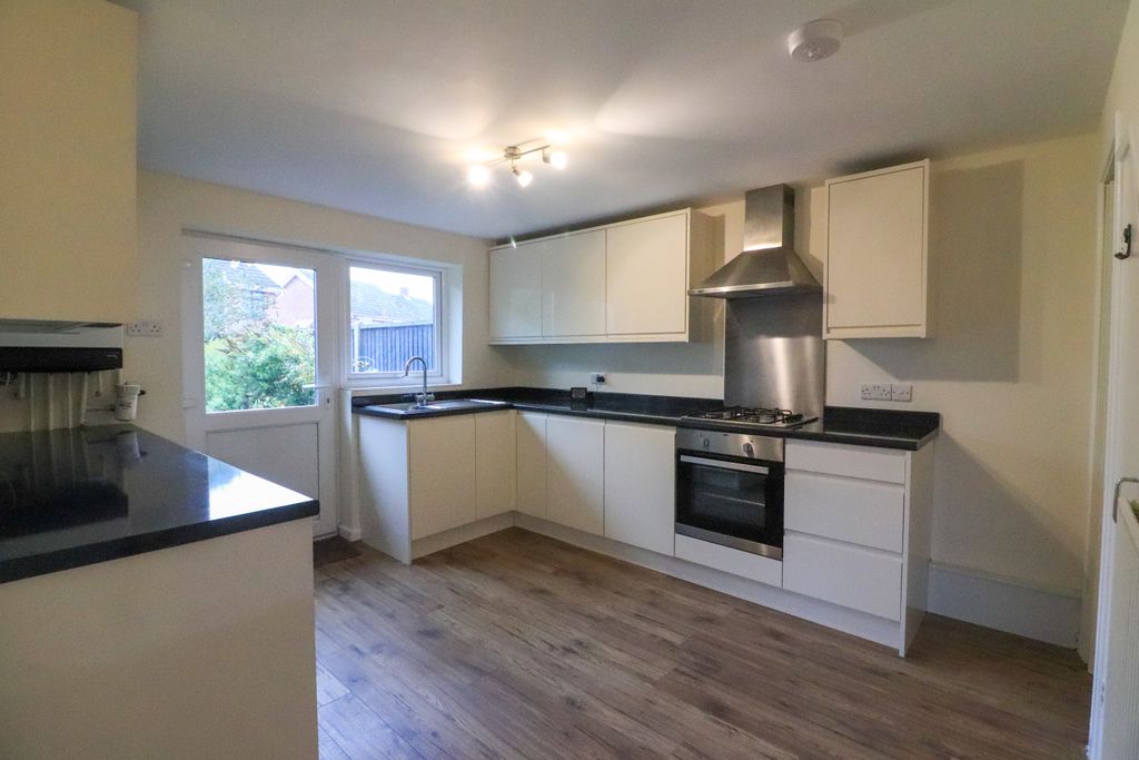 Property photo 2 of 12 12-Img_7289