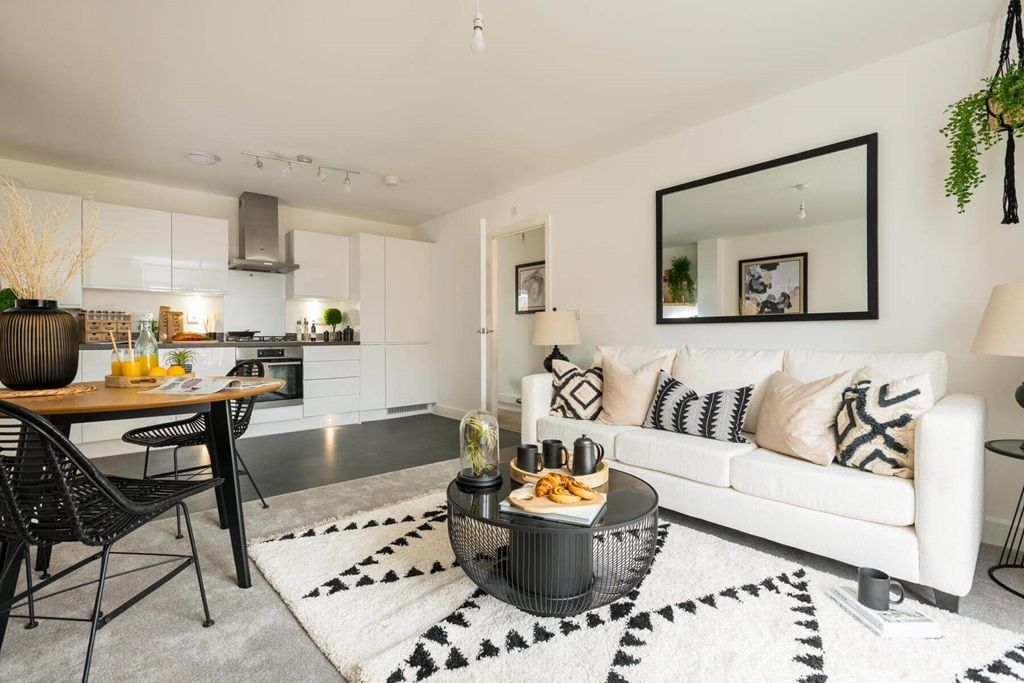 Property photo 1 of 11 Perfect Space To Entertain Family And Friends