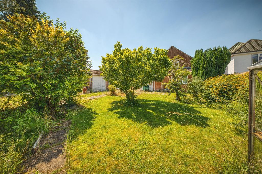 Property photo 3 of 21 45 Derby Road 6.Jpg