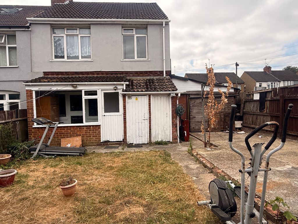 Property photo 2 of 10