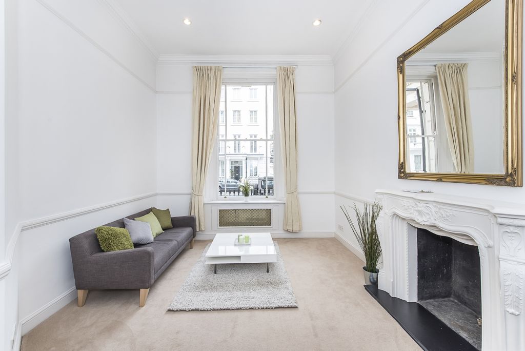 Property photo 2 of 11 St-Georges-Drive-...