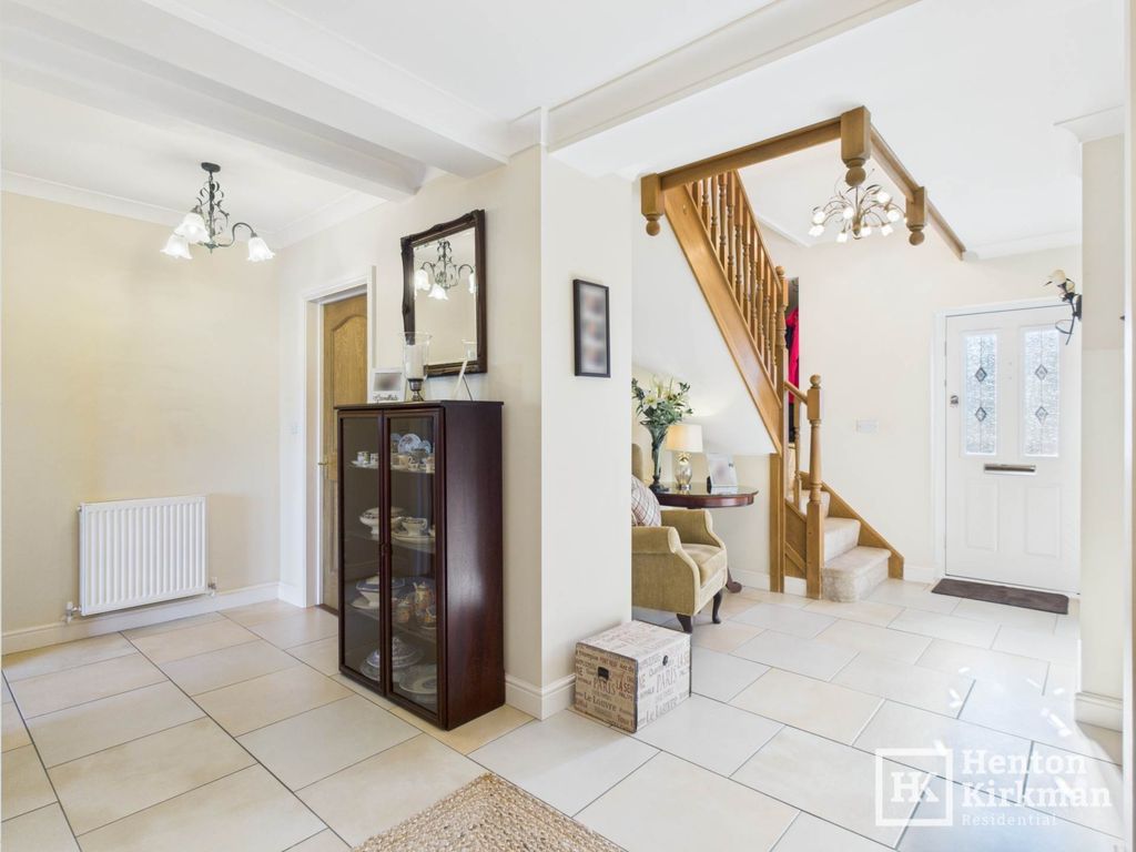 Property photo 2 of 30