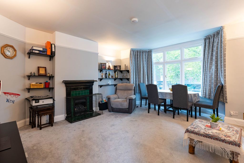 Property photo 2 of 12 Reception