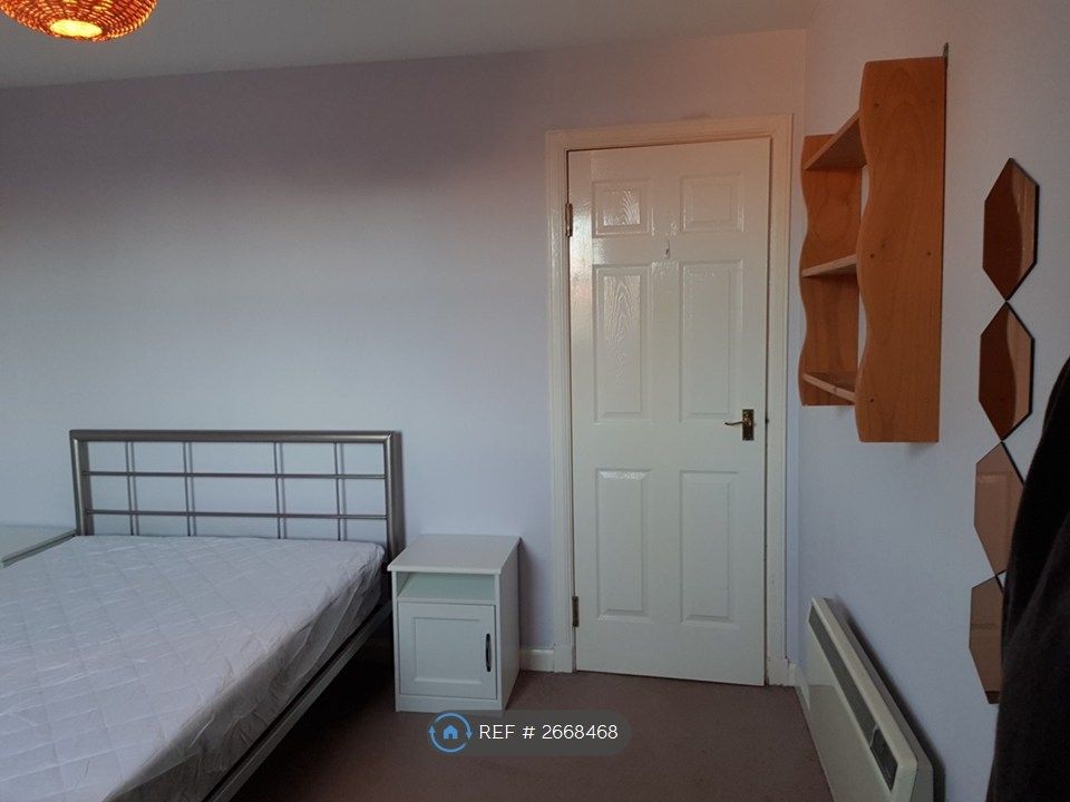 Property photo 3 of 8