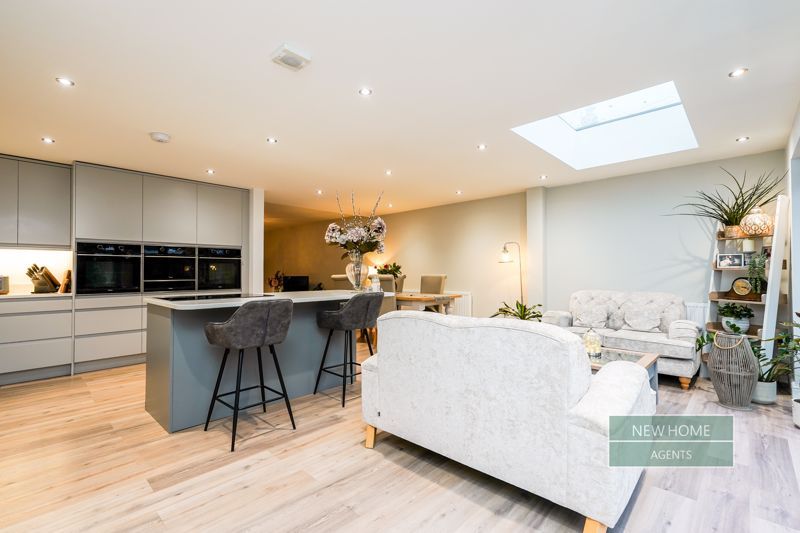 Property photo 3 of 46 Photo 34