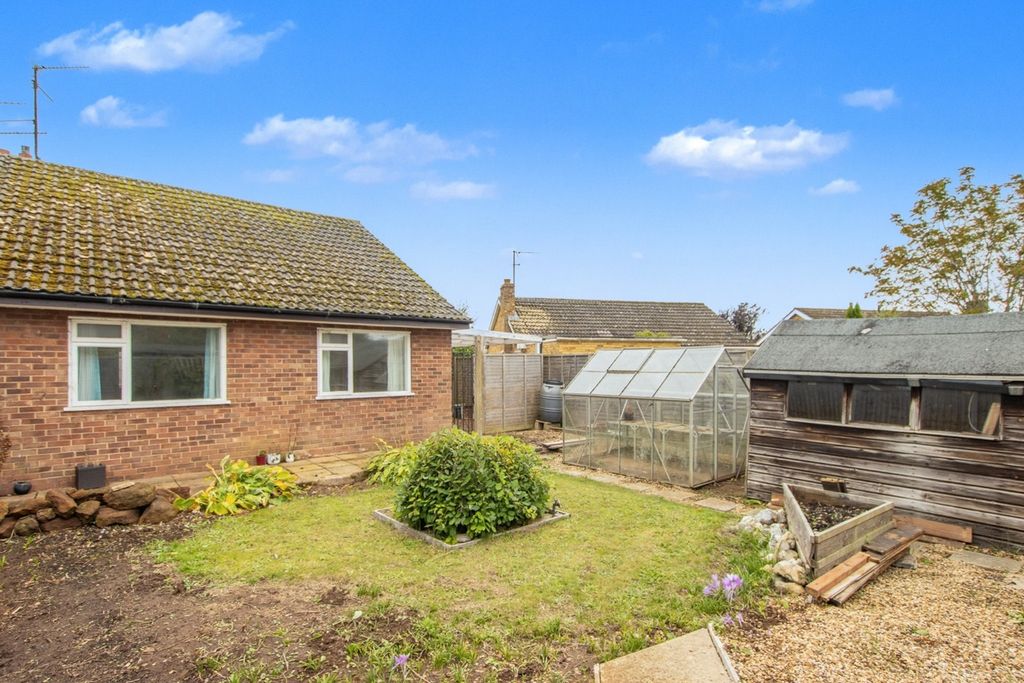 Property photo 3 of 11 4544945