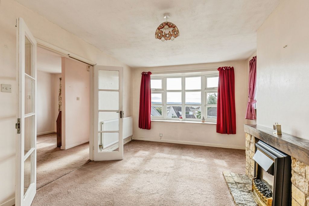Property photo 3 of 17 Pbox-Img.Jpg