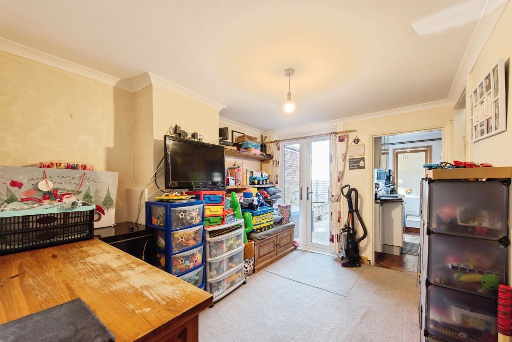 Property photo 3 of 16