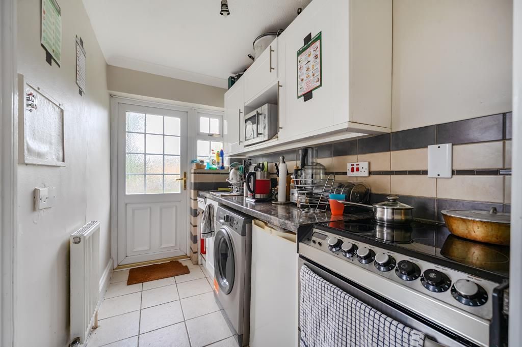 Property photo 3 of 20 Kitchen
