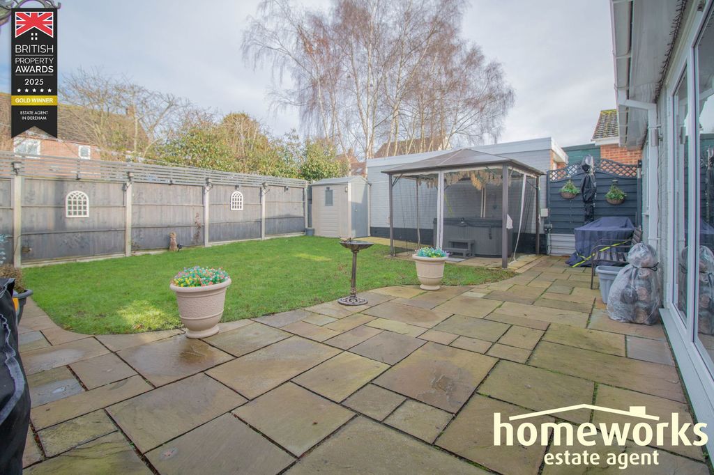 Property photo 2 of 15