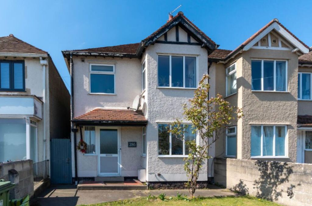 Property photo 1 of 17