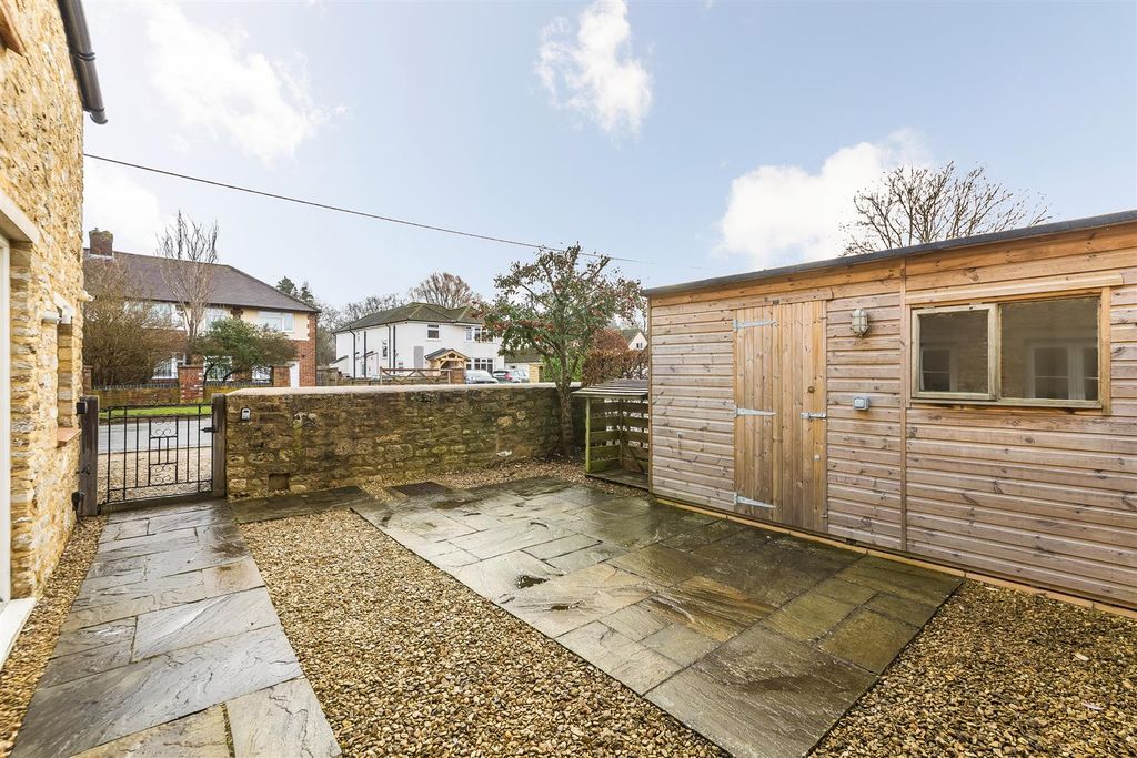 Property photo 2 of 15 Front d.Jpg