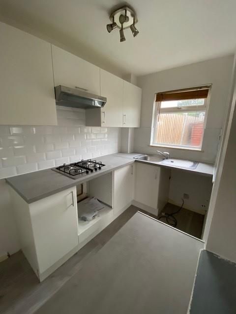 Property photo 2 of 8 17 Bennions Kitchen.Jpg