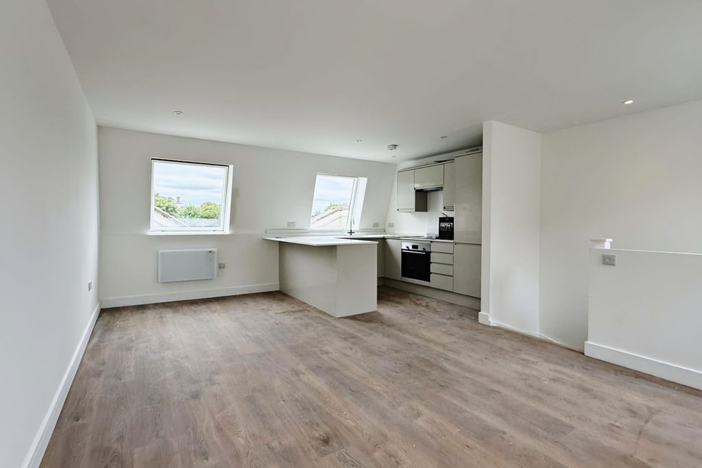 Property photo 1 of 3