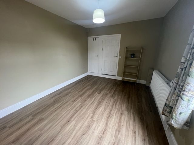 Property photo 3 of 17 Living Room