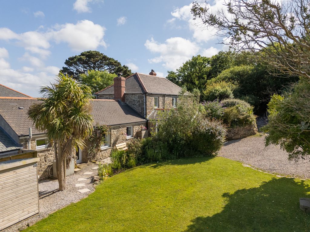 Property photo 1 of 33