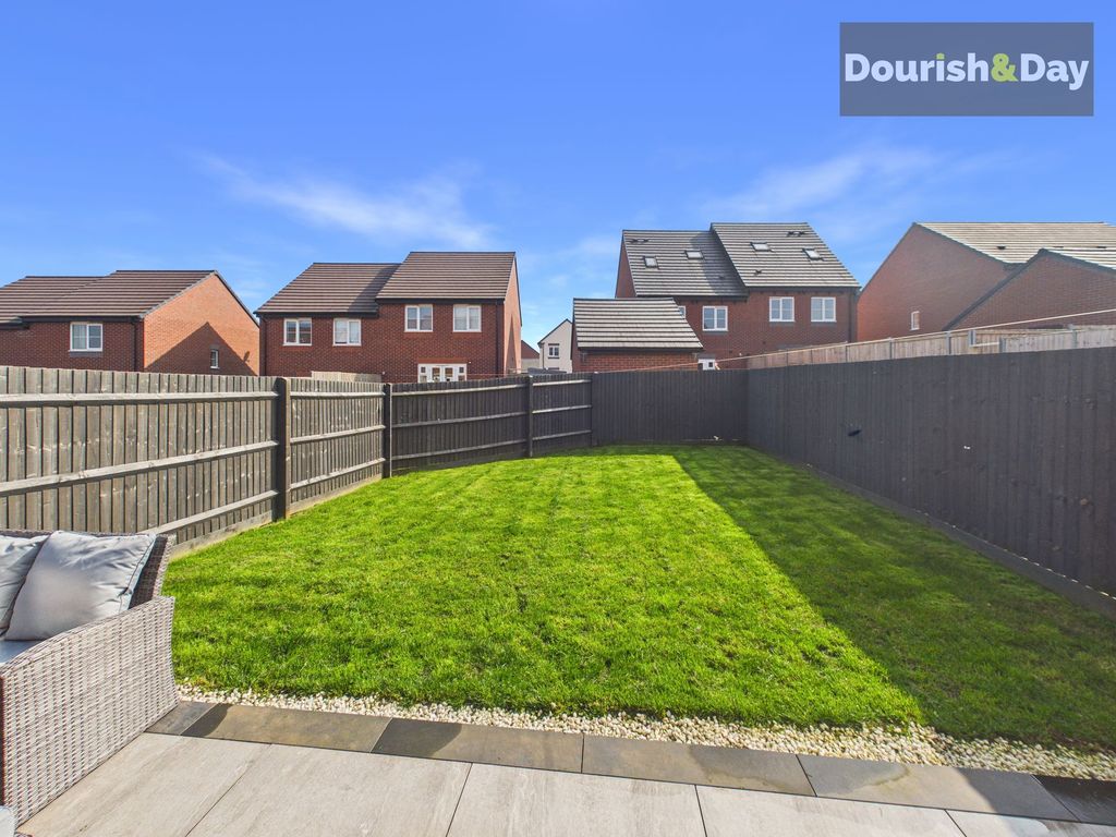 Property photo 2 of 21