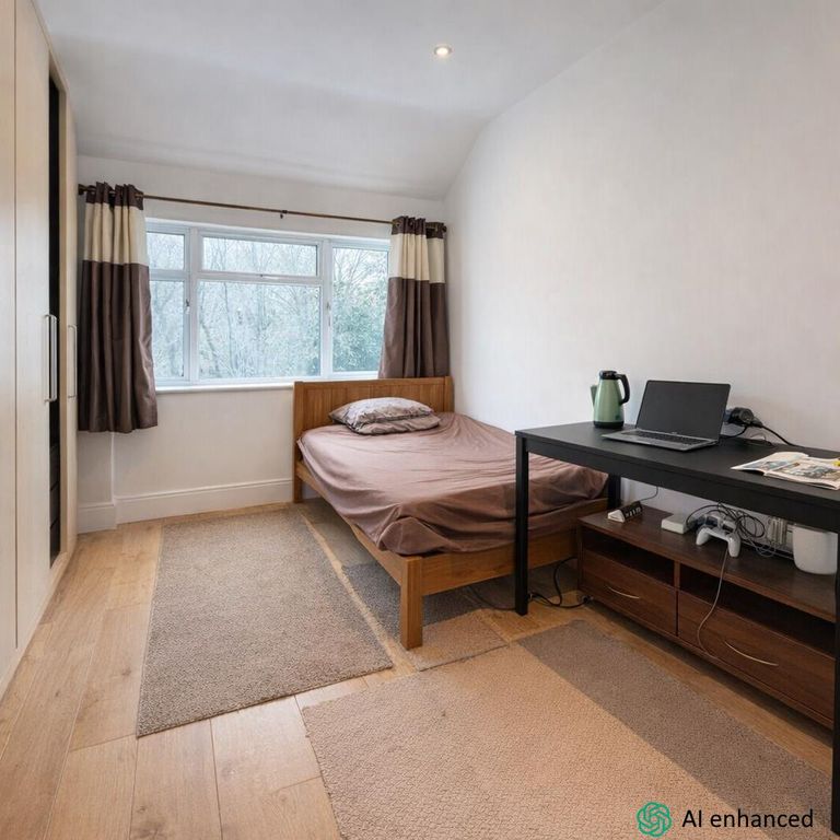 Property photo 1 of 4