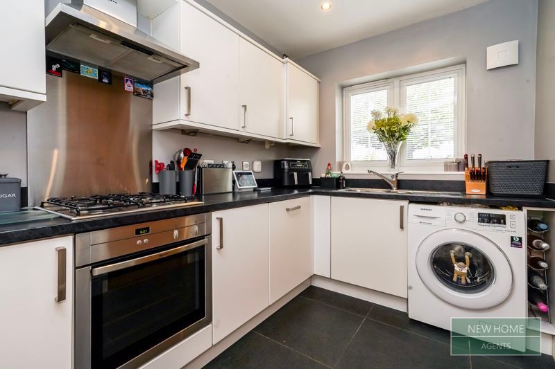 Property photo 3 of 19 Photo 8