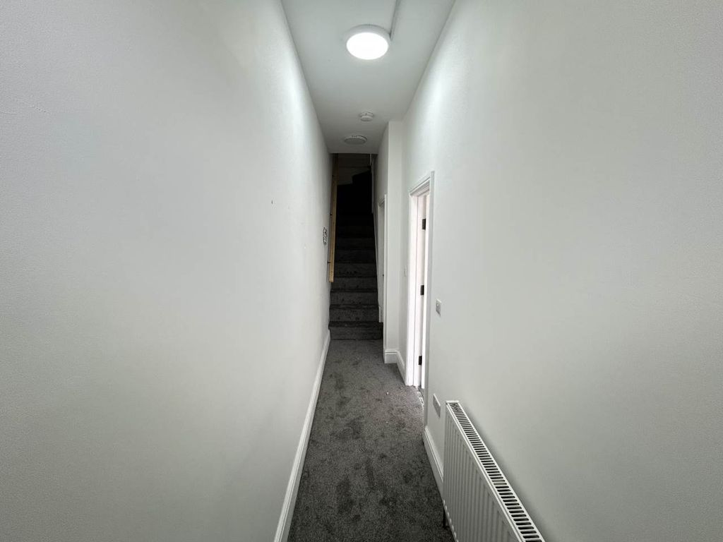 Property photo 2 of 12 Img_1842