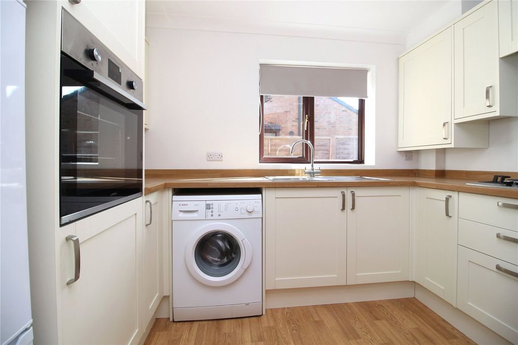 Property photo 2 of 10 Picture No. 17