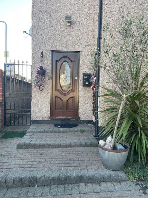 Property photo 1 of 20