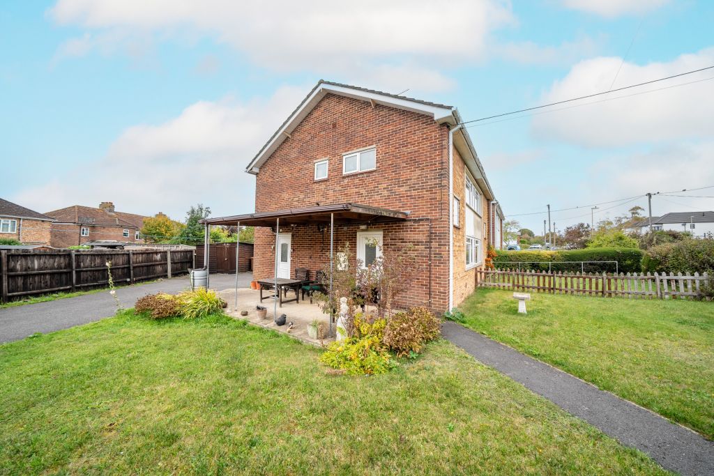 Property photo 1 of 21