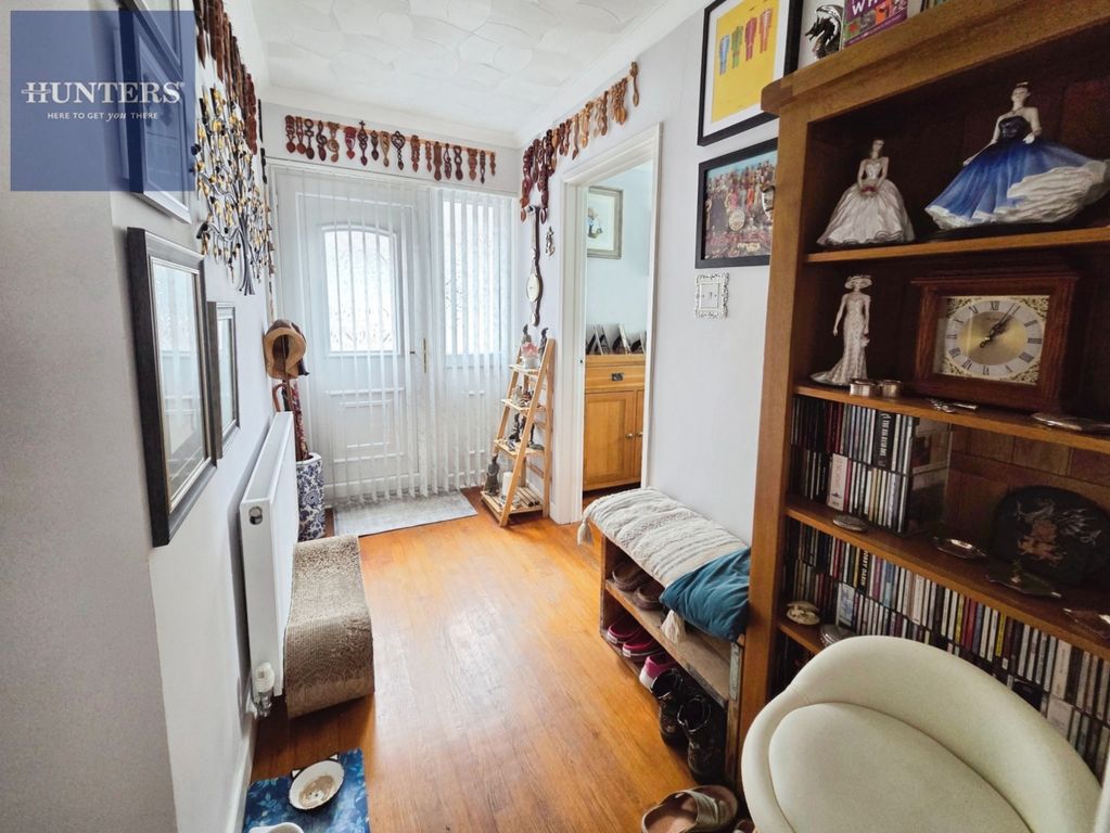 Property photo 3 of 13 Pbox-Img.Jpg
