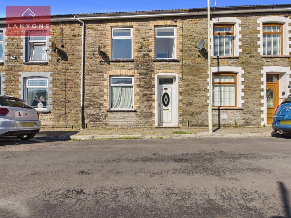 Property photo 1 of 15 Giraffe360-Still001