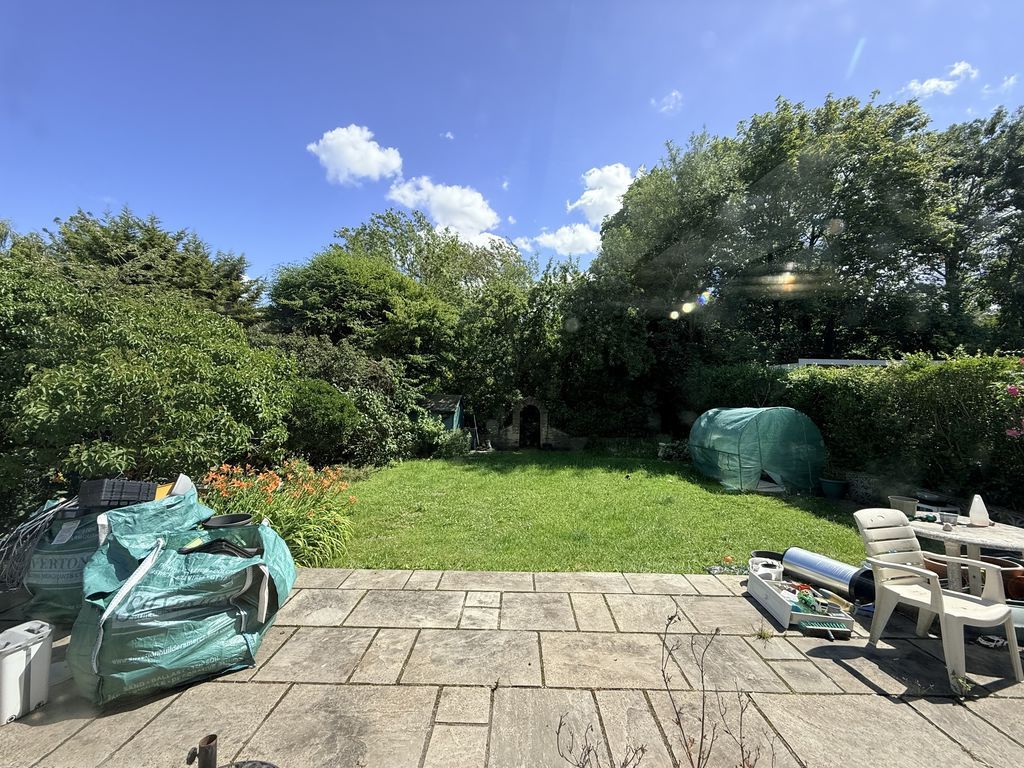 Property photo 3 of 23 Garden