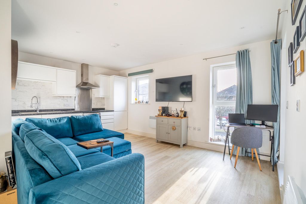 Property photo 2 of 12 Living Room