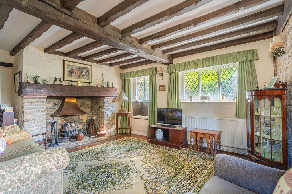 Property photo 2 of 22