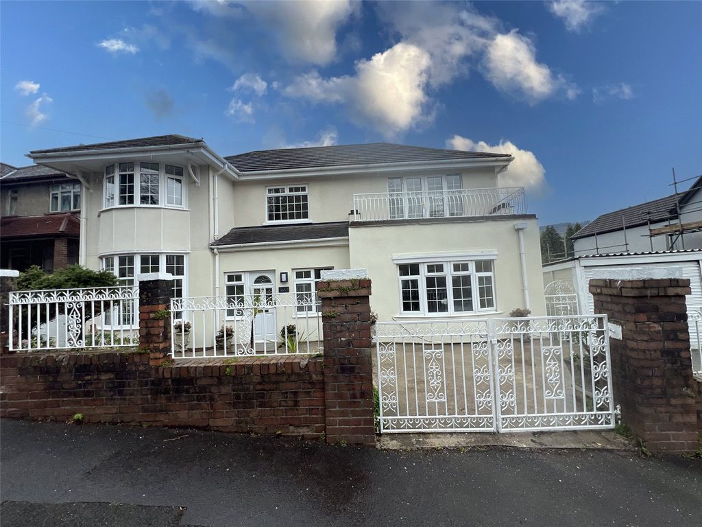 Property photo 1 of 11 Picture No. 22