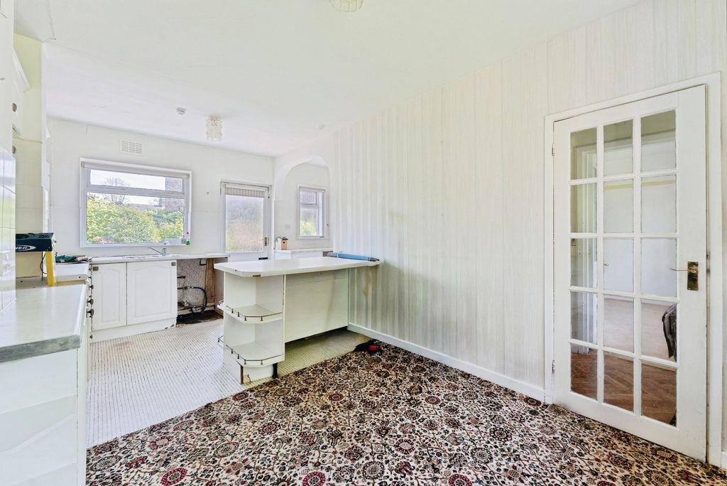 Property photo 3 of 22 Pbox-Img.Jpg