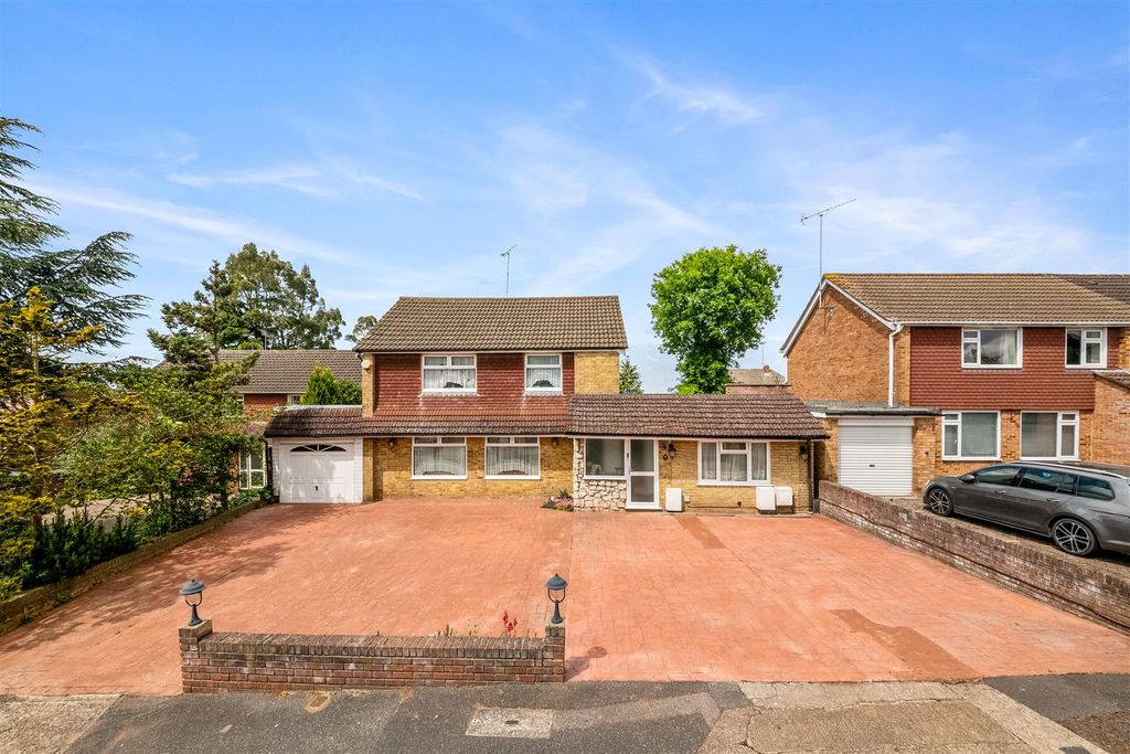 Property photo 1 of 23