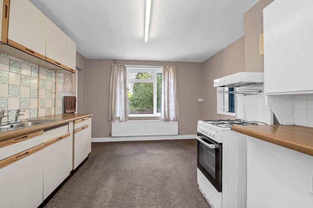 Property photo 2 of 13 Kitchen