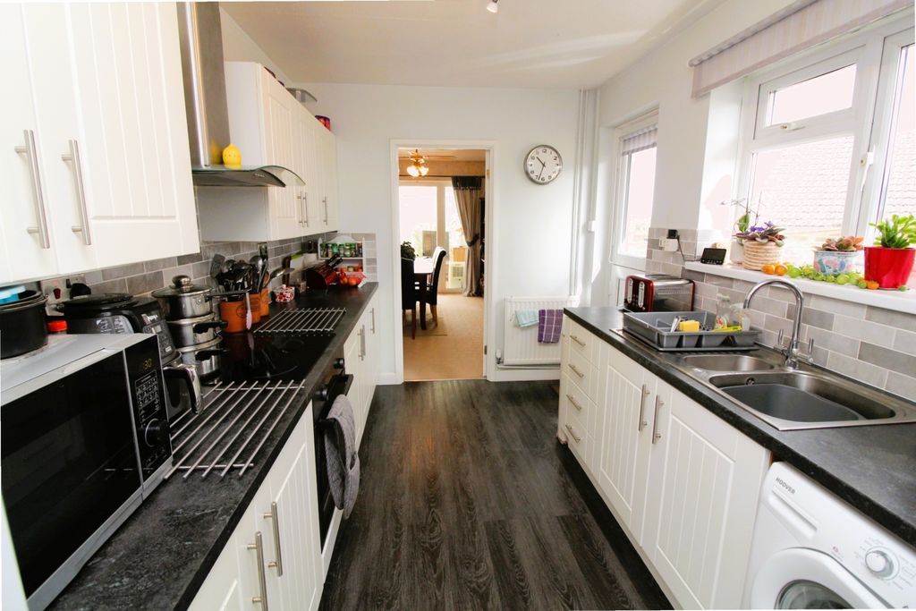 Property photo 3 of 30 Img_6254